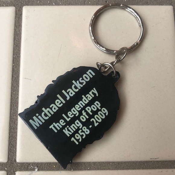 Michael Jackson chain (1) - Picture 5 of 5